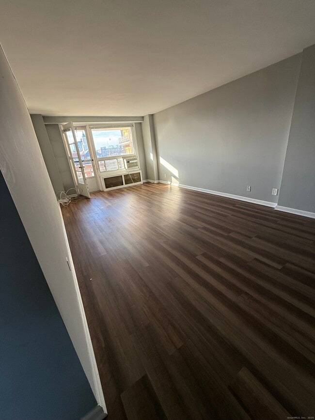 Photo - 71 Strawberry Hill Ave Unit APT 502