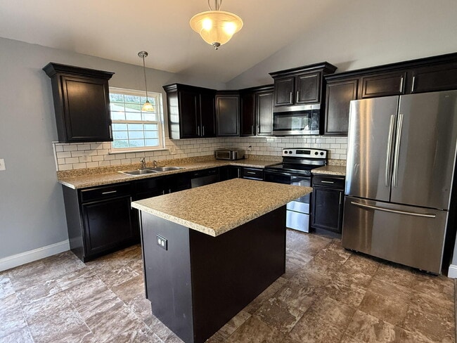 Photo - ***$300 incentive if rented by end of Nov!...