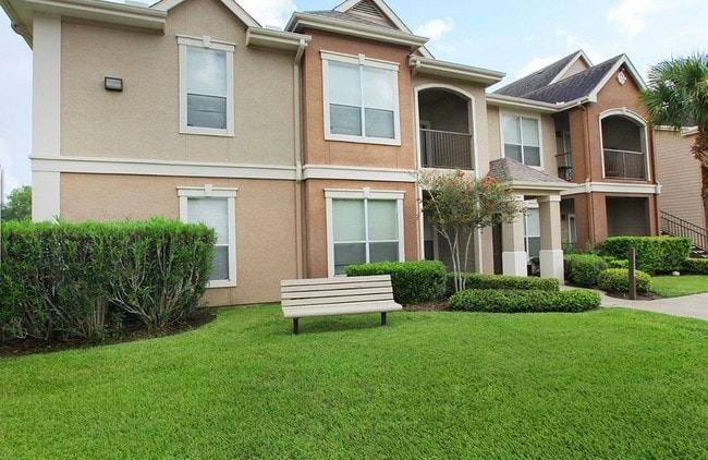 Las Palmas Apartments