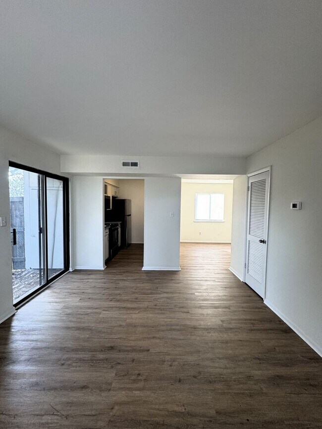 4112 17th St SW Unit B