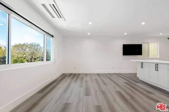 Photo - 1917 11th St