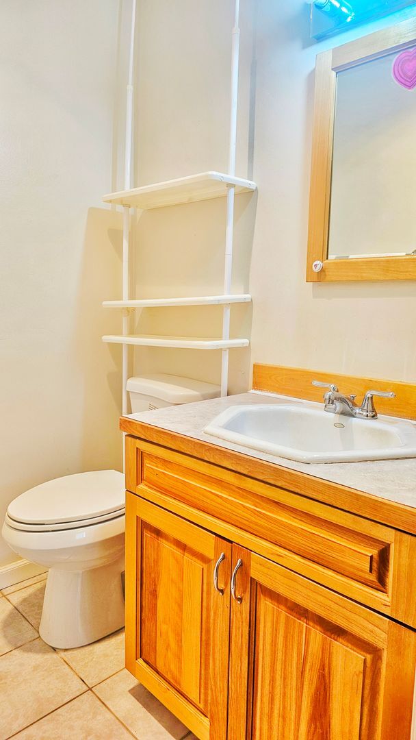 Photo - Charming 3-Bedroom 1.5 Bath Apt in Prime B...