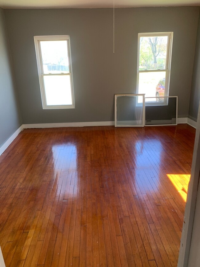 Photo - 241 Fitch St