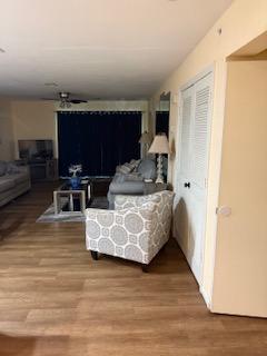 175 W Rockford Dr