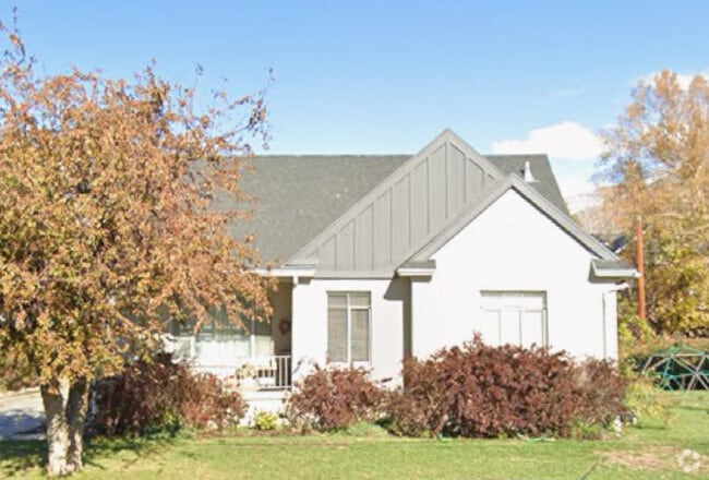 Building Photo - 67 E 400 N Rental