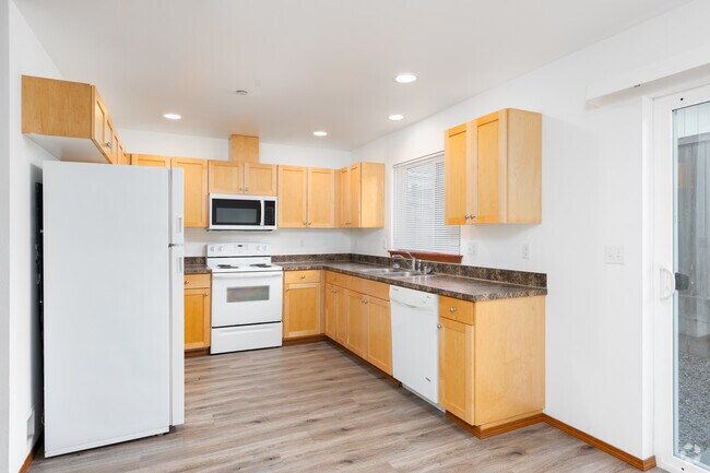 3BD, 2.5BA - 1,562SF