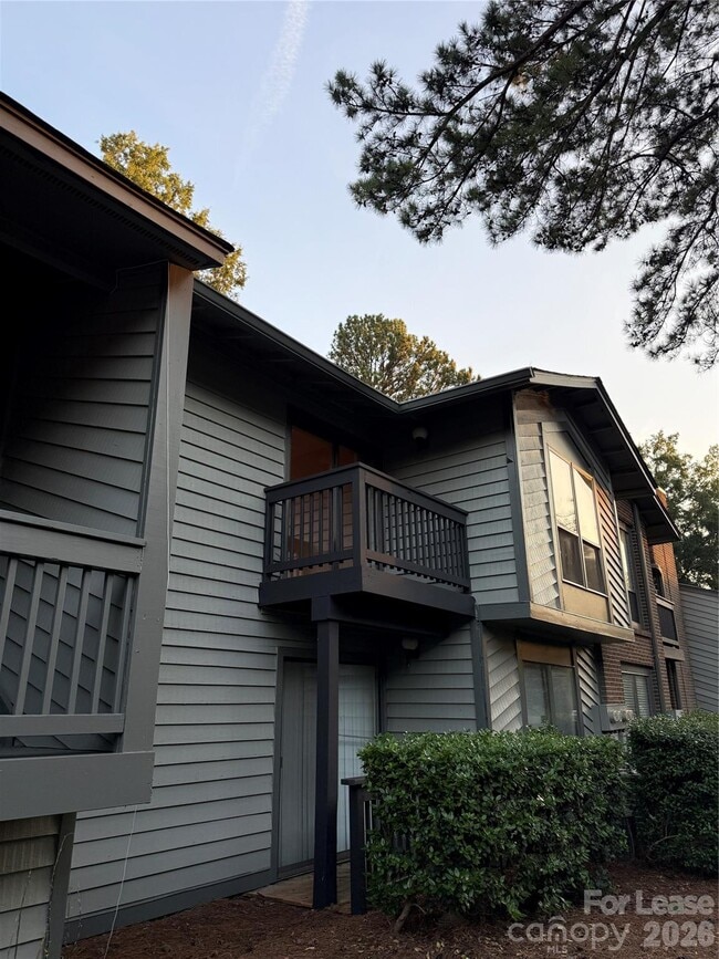 Building Photo - 5020 Sardis Rd Unit L
