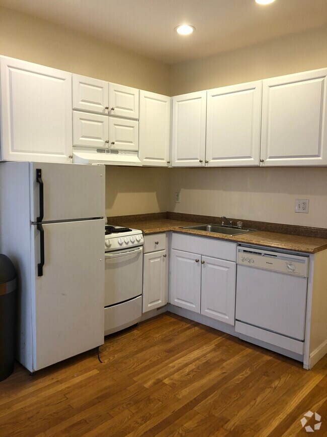 Building Photo - 30 Phillips St Unit 1 Rental