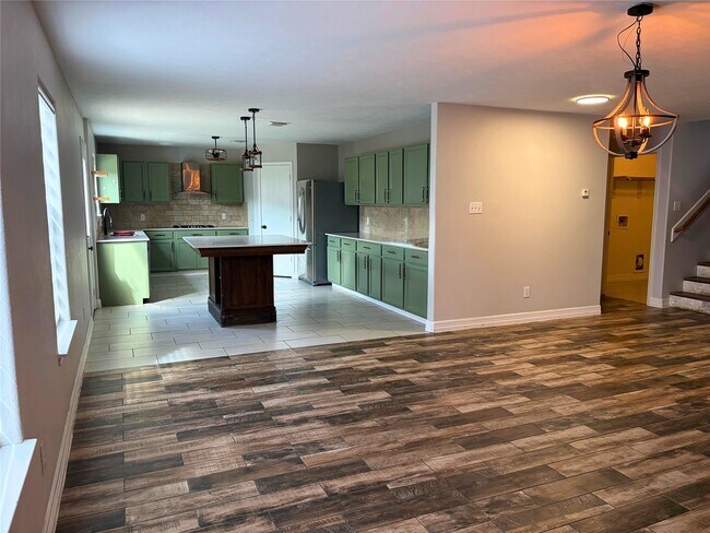 18303 Sea Branch Dr