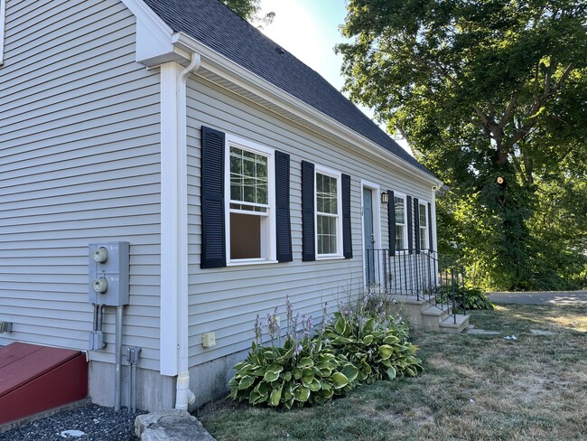 Photo - 19 School St