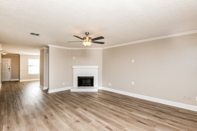 Photo - 4308 Meadowknoll Dr