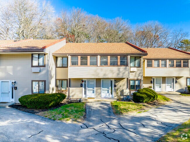 Photo - Presidential Courts