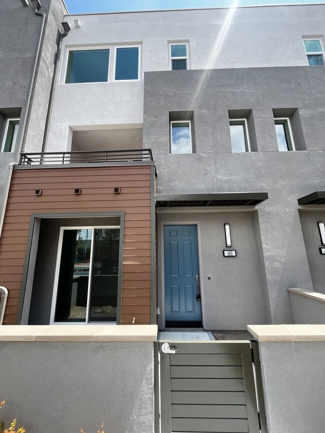 Charming 3-Bed Condo in Gated Santa Ana Co... - Charming 3-Bed Condo in Gated Santa Ana Co...