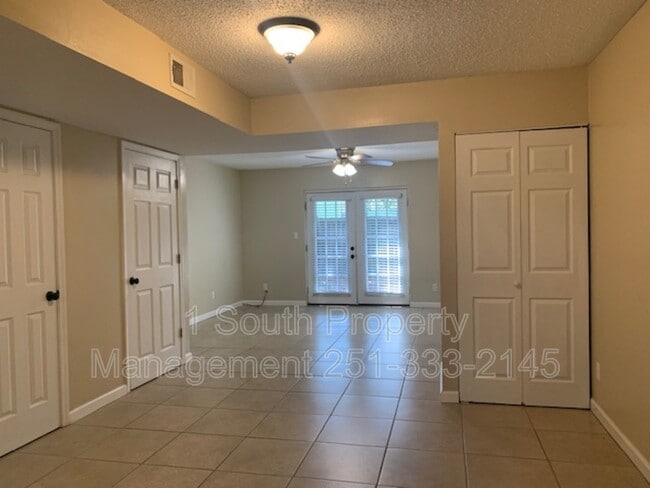 Photo - 6527 Old Shell Rd