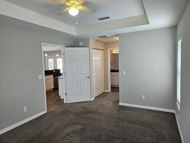 Photo - 8 Hemlock Terrace Pl