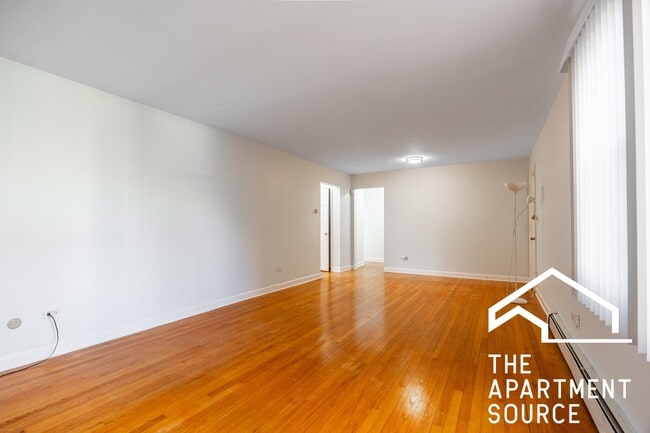 Photo - 1643 W Sherwin Ave Unit 2C