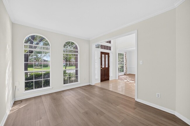 Photo - 1727 Emma Cove Ct