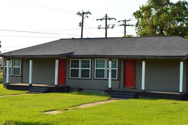 Photo - 130 Dooley St
