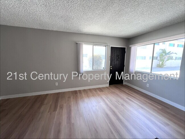 Spacious 1 Bedroom Ground Level Apartment - Downey