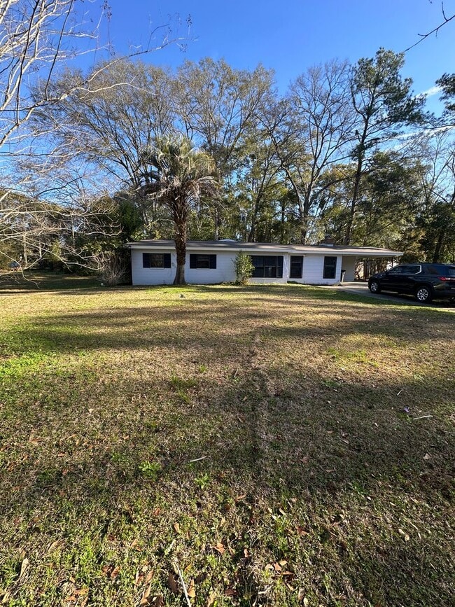 Photo - 4/2 house on Karen Lane - Available Now!