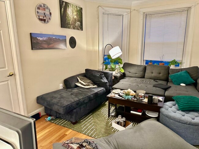 Photo - 73 Thatcher St Unit 302