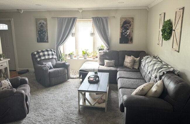 Photo - 1812 Lakeview Dr