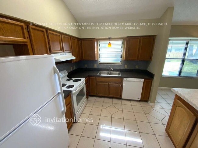 Photo - 1810 Farm Way