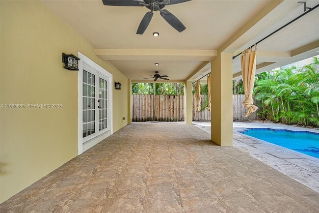 Photo - 3040 Lucaya St