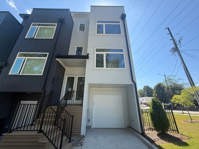 Building Photo - 600 Rocky Knob Ct
