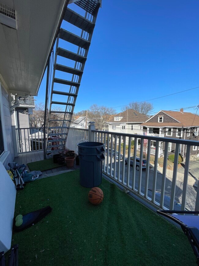 Photo - 56 Hobson St Unit 2