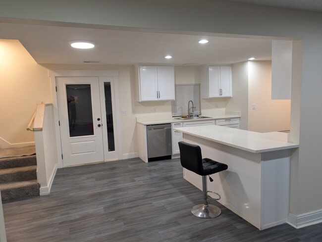 Photo - 3603 Sunnyview Rd NE