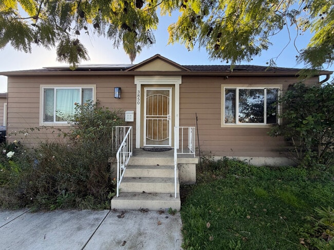 Building Photo - 3850 Massachusetts Ave