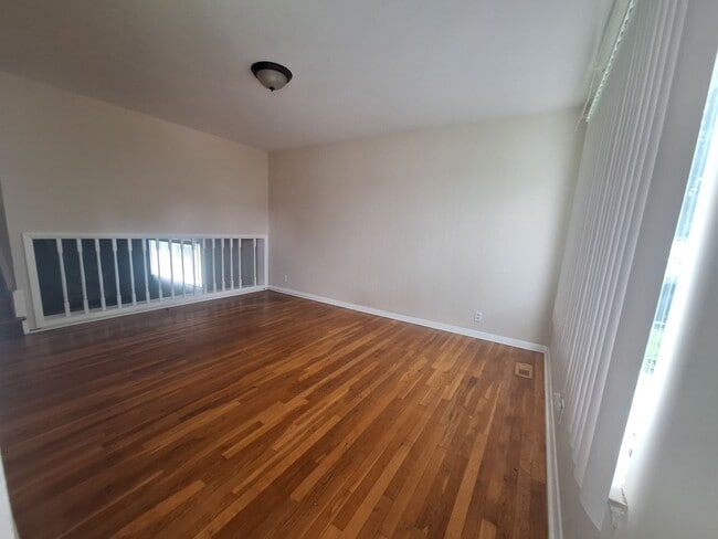 Photo - Welcome home!! Well maintained 4 bedroom tri level home