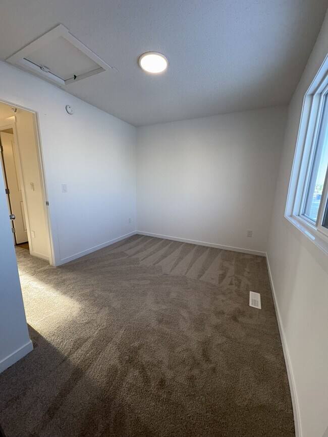 Photo - 244 Marquis Blvd NE