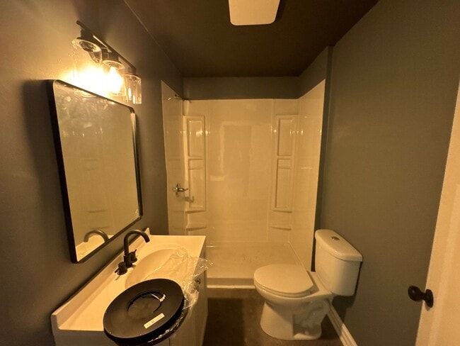 Photo - 230 W 29th St