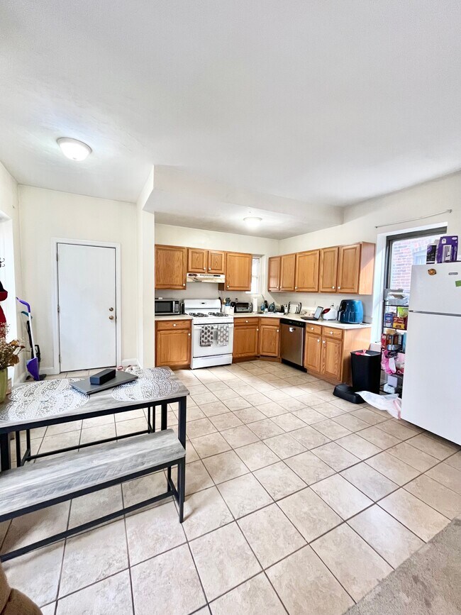 Photo - 10 S Huntington Ave Unidad 3