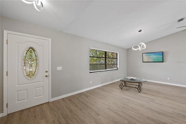 Photo - 22185 Olean Blvd