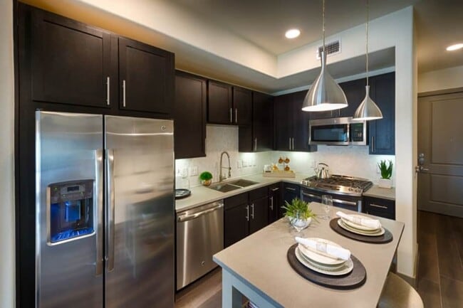 Building Photo - 909 Town and Country Blvd Unit 190.02