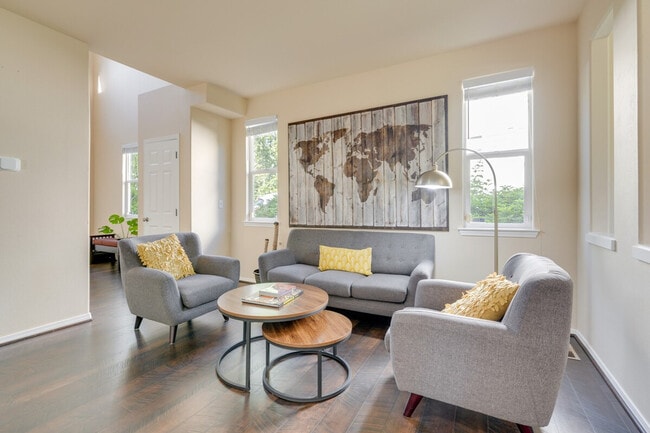 Photo - 111 Nellis Rd Unit ID1385875P