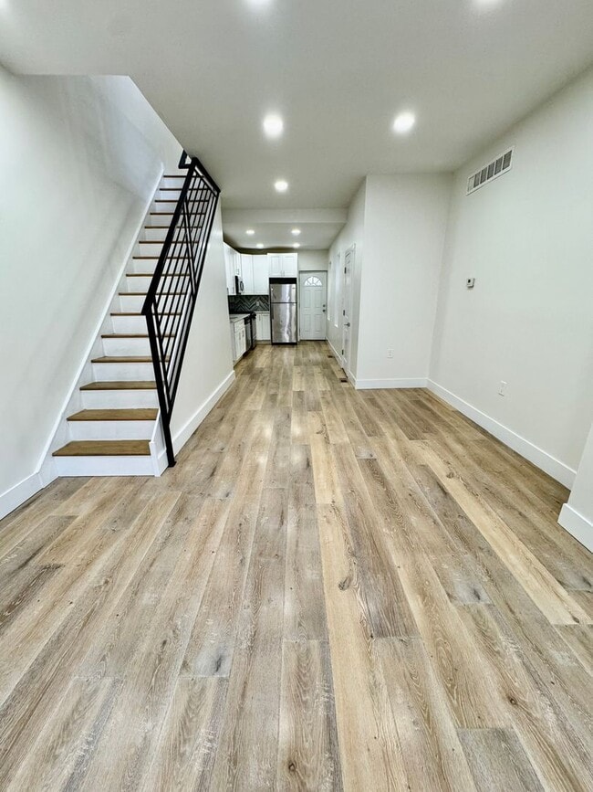 Building Photo - Recently Renovated Home in One of Philadel...