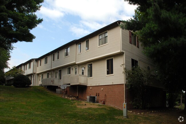 Photo - Shangri-La Townhomes