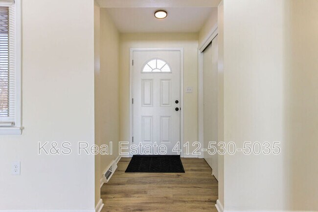 Photo - 1020 Grove St