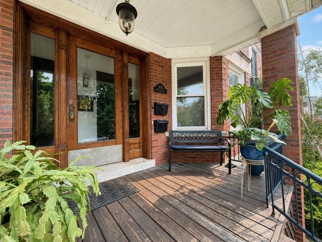 Photo - 1458 W Olive Ave
