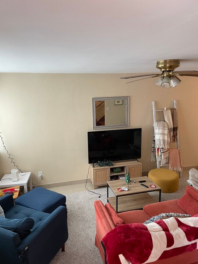 Photo - 211 Harding Ave