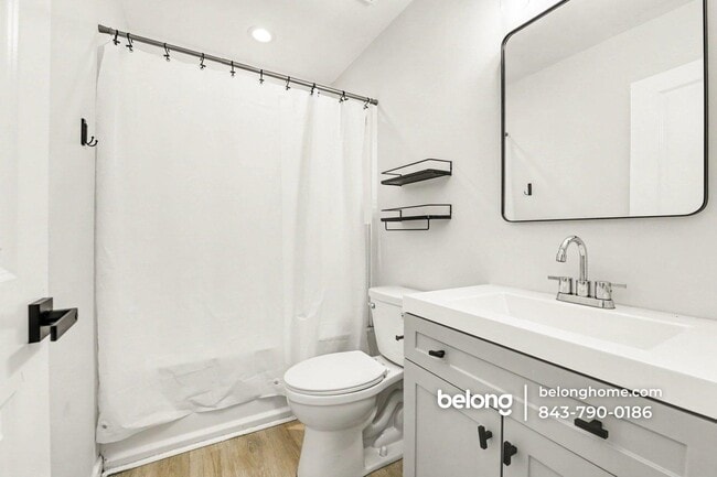 Photo - 122 Red Cypress Dr