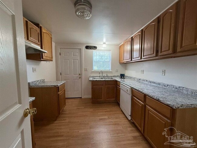 Photo - 3002 W Brainerd St