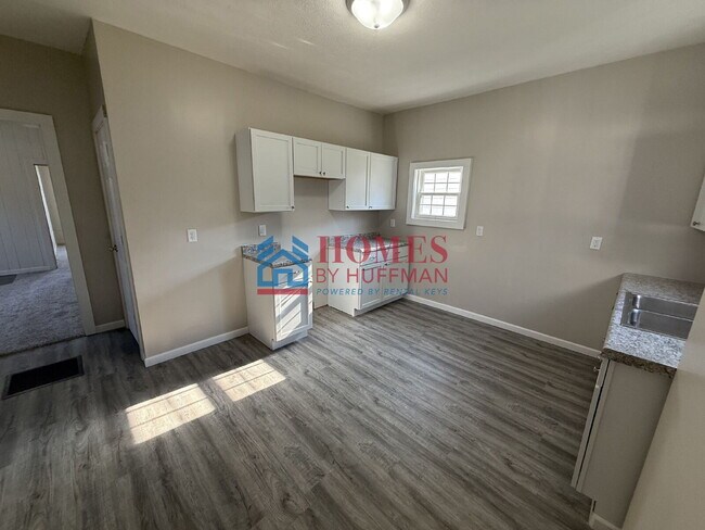 Photo - Three Bedroom | Updated | EHA Accepted | M...