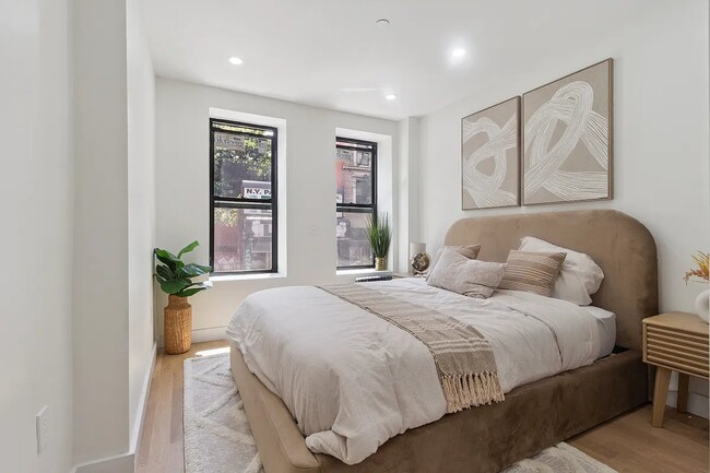 Photo - 176 Rivington St Unit 3