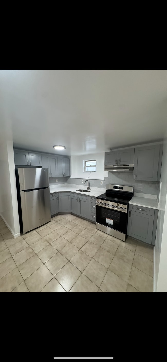 New kitchen - 155 Lake Ave Unit Basement apartment