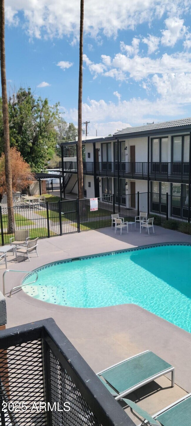 Photo - 2339 W Northern Ave Unit 225